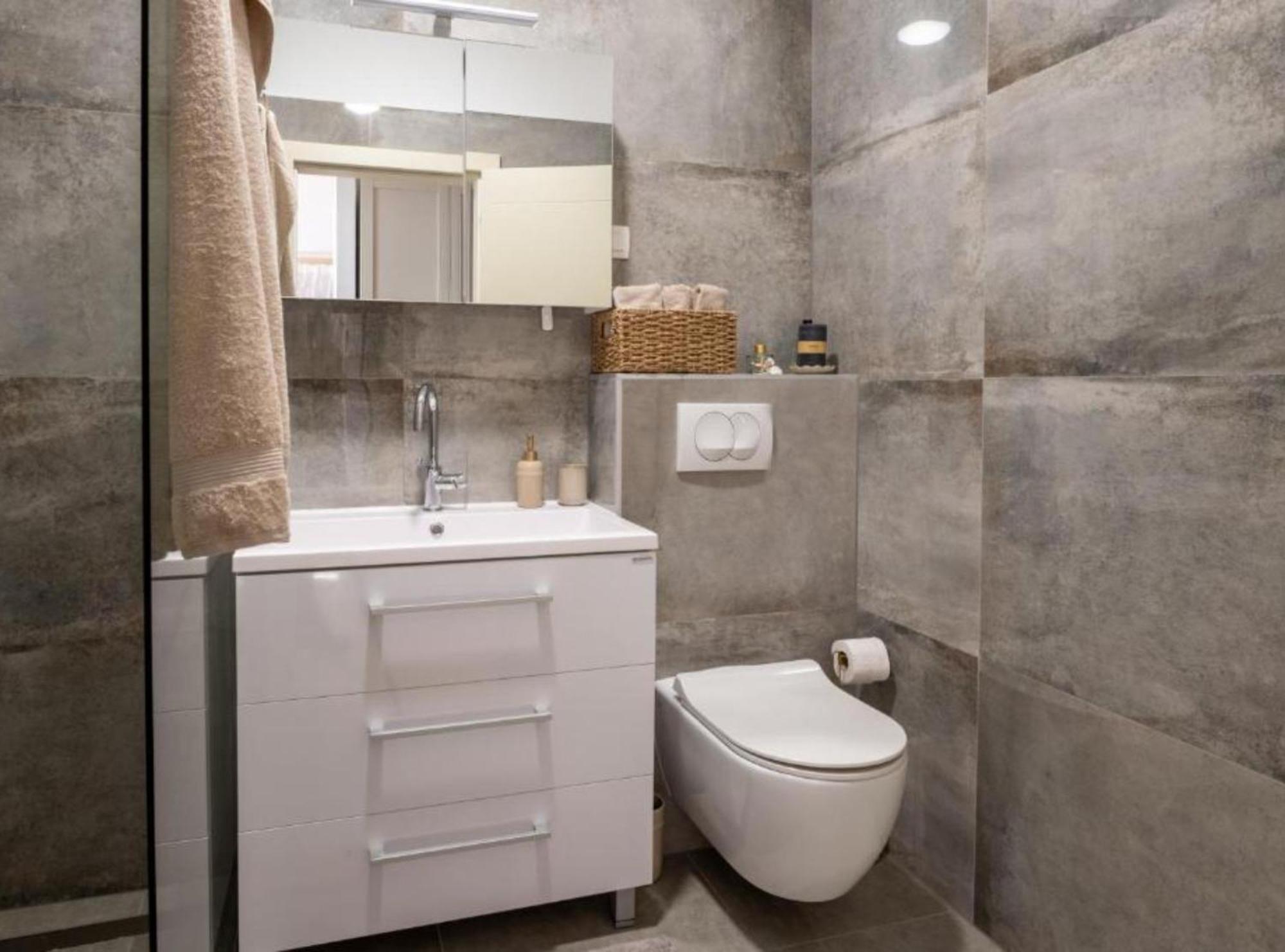Apartment Kona - Free Parking & Self Check-In Ivanja Reka Экстерьер фото